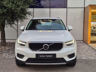 VOLVO XC40 T3 Momentum 3