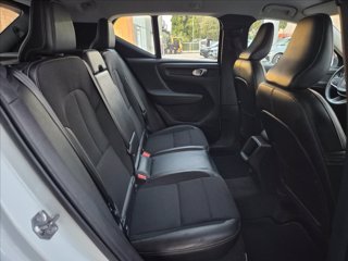 VOLVO XC40 T3 Momentum 6