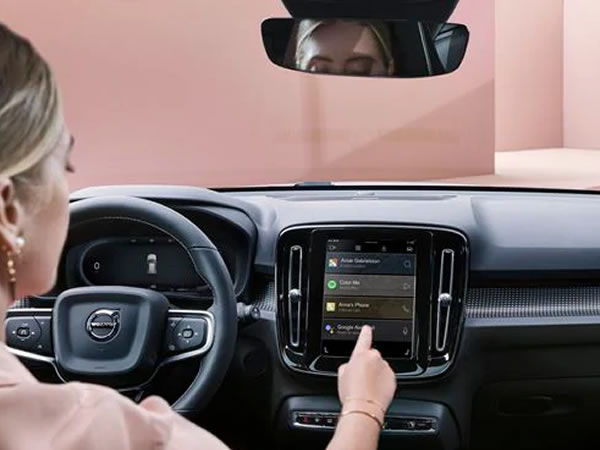 Volvo XC40 Recharge 03