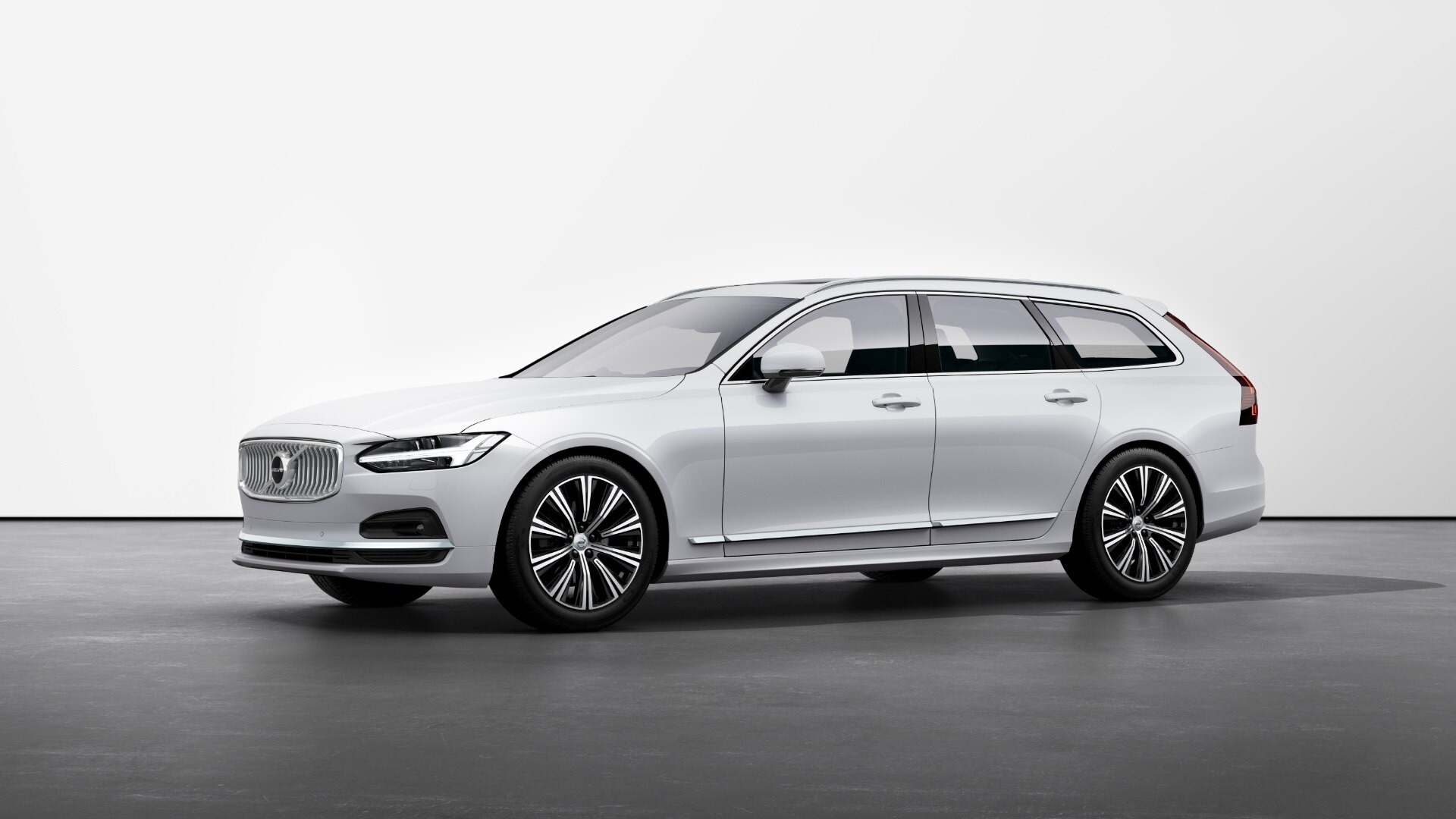 Volvo V90 colore Crystal White Pearl