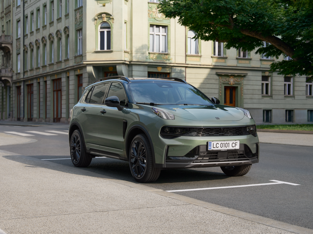 Lynk Co Front 3 4 01 0001 Crop (1)