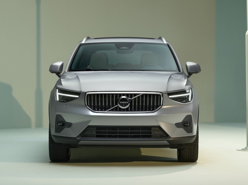 XC40 T2 Slide (1)